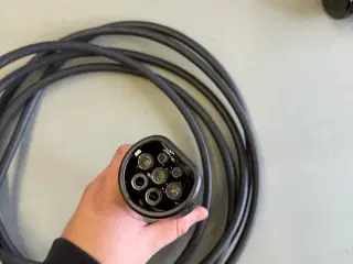 Tesla oplader type 2