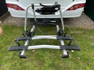 Cykelholdet. Til biler med bagdøre/ bagsmæk. 