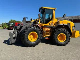 Volvo L 90 H KUN 3900 TIMER! SPÆKKET MED UDSTYR OG INKL SKOVL!