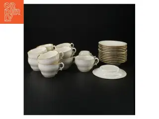 Porcelænskopper og underkopper (str. 11 x 6 cm)