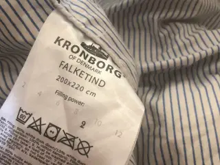 Dobbeldyne Kronborg  200x220 med 1 stk dynebetræk 