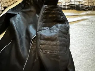 Ny læder jakke