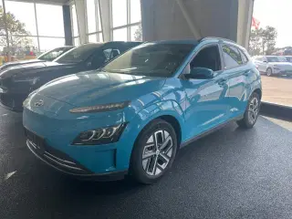 Hyundai Kona 64 EV Trend