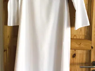 Lilly Konfirmationskjole str. 36. Bolero str. 38