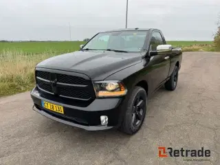 Dodge Ram 1500 V8 Hemi