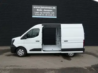 Renault Master T35 L2H2 EL 140HK Van Aut.