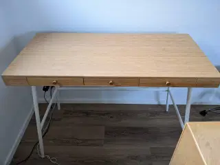 Skrivebord - IKEA model Lillåsen