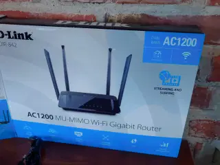 D-Link Wireless AC1200 MU-MIMO Dual-Band Router