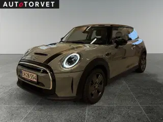 MINI Cooper SE  Essential
