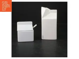 Mælkekarton designet sukkerskål og kande fra Seletti (str. 15x7 og 8,5x7 cm)