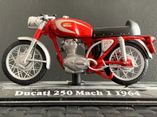 Motorcykler sælges