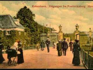 København - Udgangen fra Frederiksberg Have - u/n - Brugt