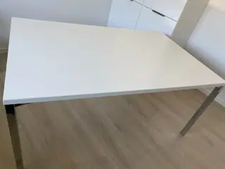 Spisebord