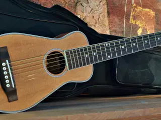 Harley Benton Steel Traveler Rejseguitar