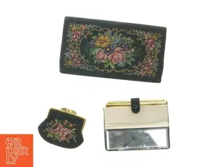 Vintage broderede tilbehørssæt (str. 19x11 cm)