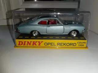 Dinky Opel rekord coupe 1900