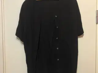 Skjortebluse i sort 
