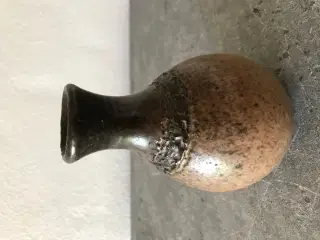 Miniature vase (retro)