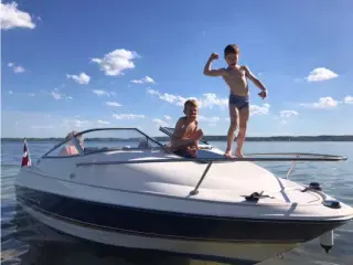 Bayliner 1702 DayCruiser
