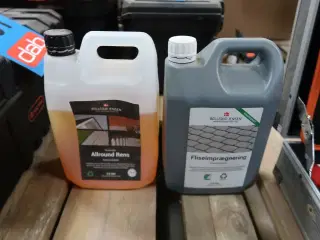 2 flasker plejeprodukter
