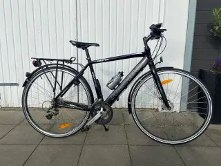 Nishiki. 28" Hjul, 52 cm stel, 24 gear