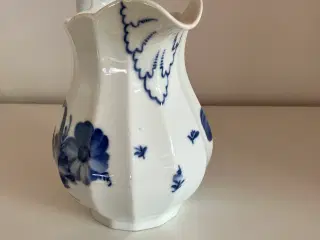 Royal Copenhagen blå blomst kande, 20 cm