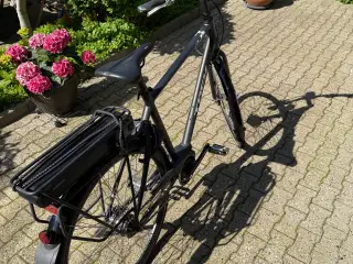 Trek Elcykel kun kørt 4000km - Ring 22 21 99 92
