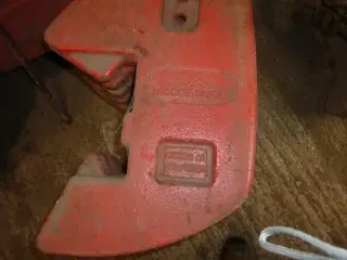 - - - 9 x 40 kg.