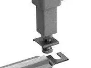 4 stk. Fikseringsbeslag High Density gulvskinne Cambro Camshelving Premium
