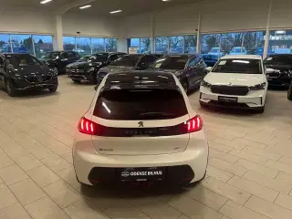 Peugeot e-208 50 GT