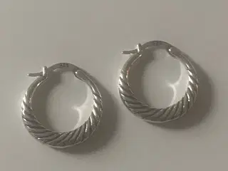 * Sterlingsølv; Smukke hoop-øreringe