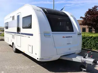 2019 - Adria Alpina 573 UP   Velholdt Luksus Vogn med kæmpe rundsiddegruppe. ALDE centralvarme.