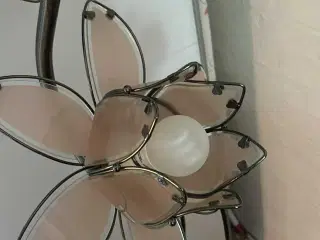 Tulipangulvlampe