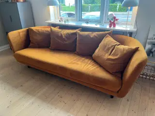 Petri velourSofa fra Ilva 