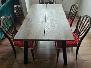 Spisebord fra Jysk 