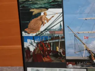 Ramme med billeder / postkort og Fregatten Jylland