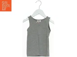 Grå tanktop til børn fra H&M (str. 104)
