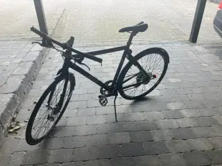 cykel sort  med 8 gear udvendig 55 tommer