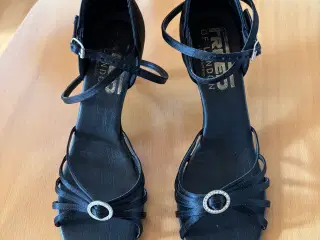 Freed of London, Latin sko, str 6 1/2 (39 1/2)