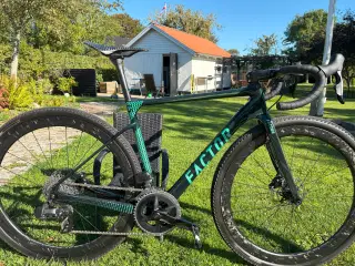 Factor LS Rammekit