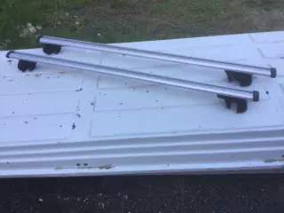 Tagbøjler. Mrk. Thule
