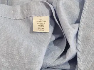 Polo Ralph Lauren lyseblå skjorte, størrelse M