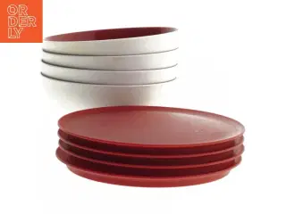 Tupperware skåle og låg fra Tupperware (str. Ø. 13 cm)