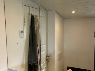 Spejlskab
