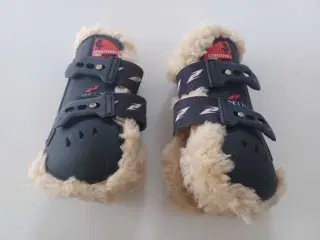 Zandona Pony Sensitive+ Sorte Forben