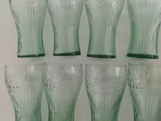 8 grønne Coca-Cola glas 30 cl, lodrette striber 