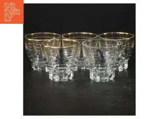 Glas med guldkant (str. Ø. 6,5 cm. længde, 6 cm)