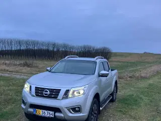 Nissan navara pickup 