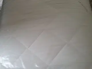 Velholdt topmadras sælges billigt