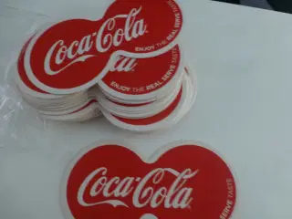 Coca-Cola Flaskebrikker i pap 5Kr/Stk